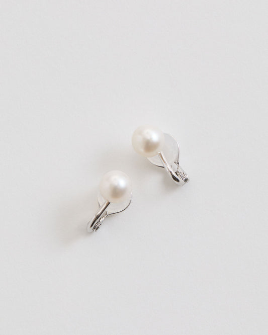 CADEAUX PEARL EARRINGS