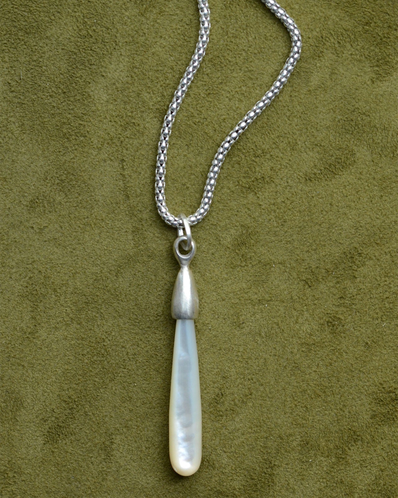 DUNTON ELLERKAMP Mother of Pearl Drop Pendant