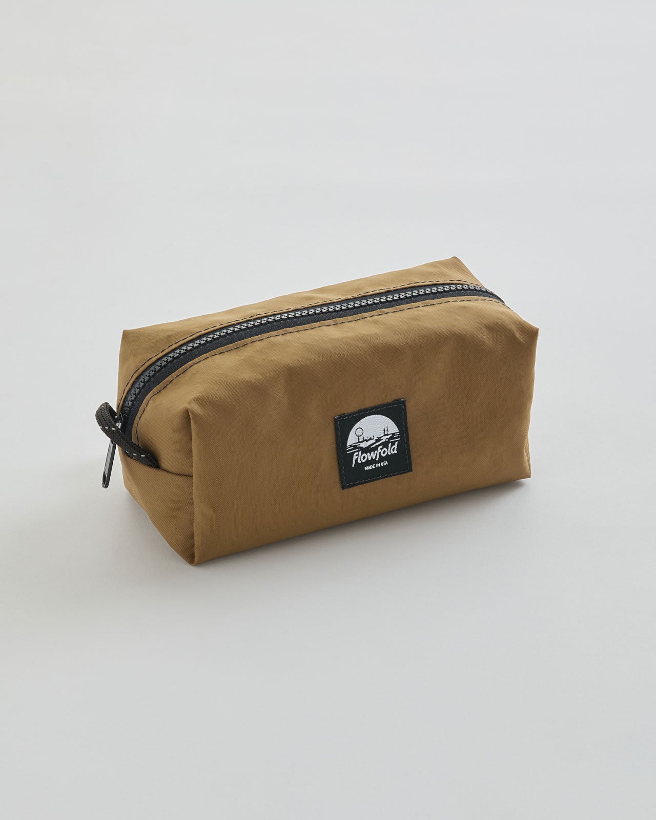 flow fold AVIATOR TRAVEL KIT TOILETRY BAG_MEDIUM