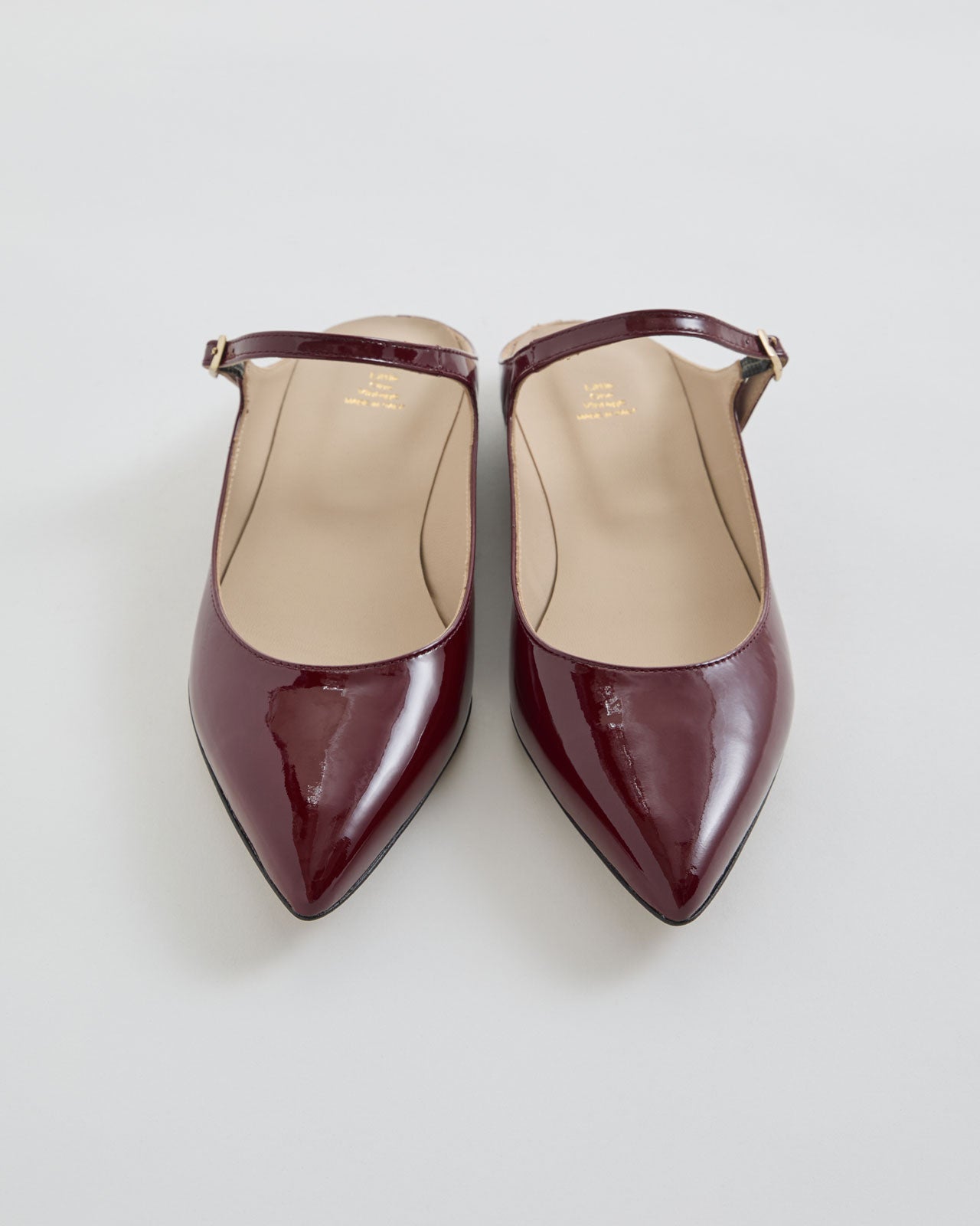 LITTLE ONE VINTAGE POINTED FLAT