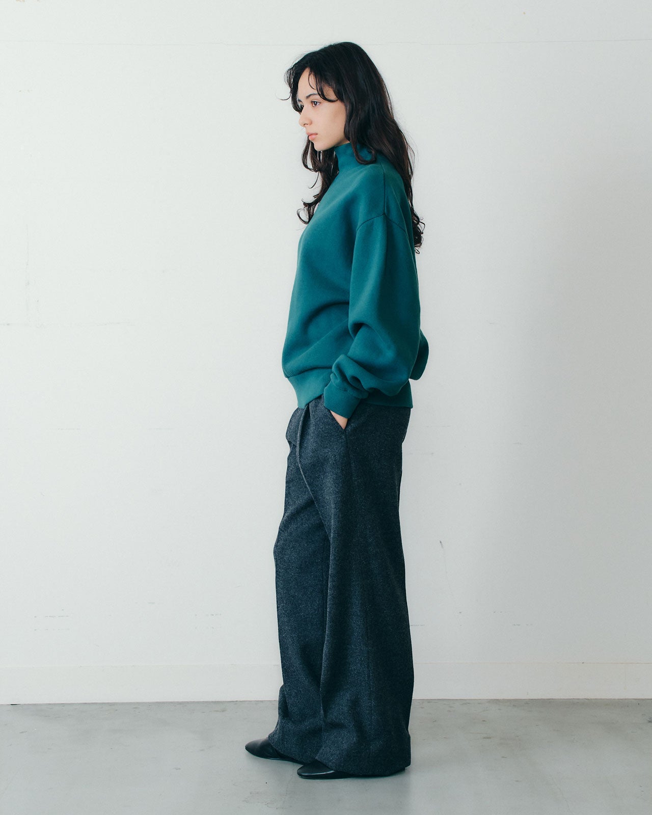 【9月中旬お届け】WOOL SEMI FLARE PANTS
