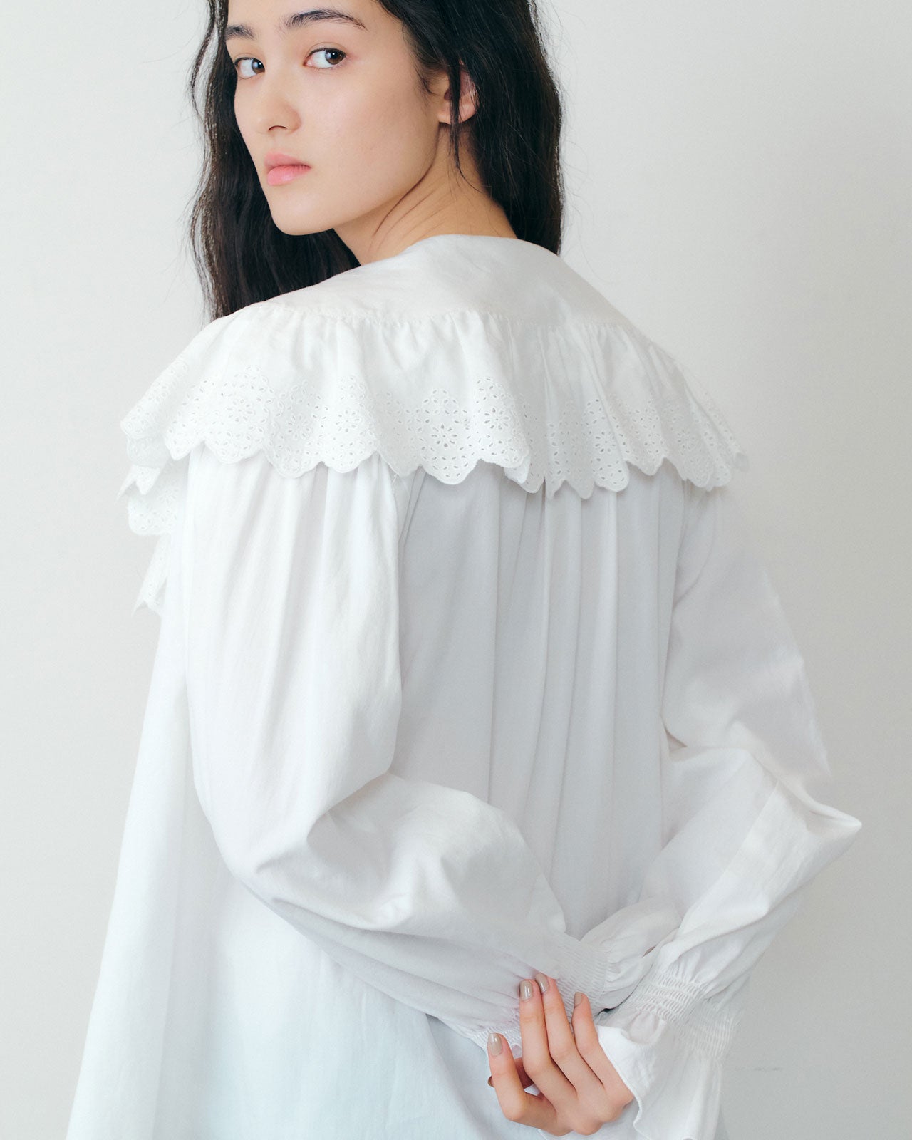 【9月中旬入荷予定】LACE COLLAR BLOUSE