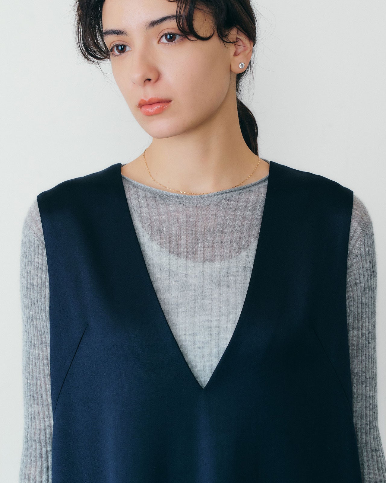 sino様 ローズボンボンコーデ 9月中旬入荷予定】WOOL SATIN DRESS – Shinzone