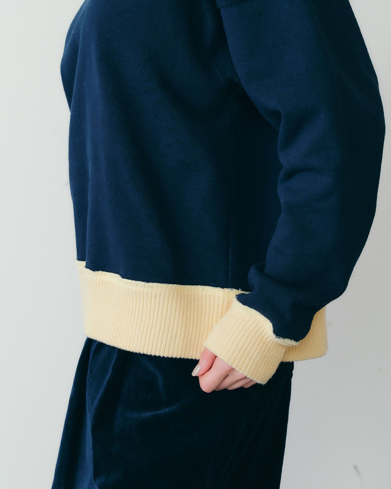 【11月上旬入荷予定】COLOR BLOCK SWEATSHIRT