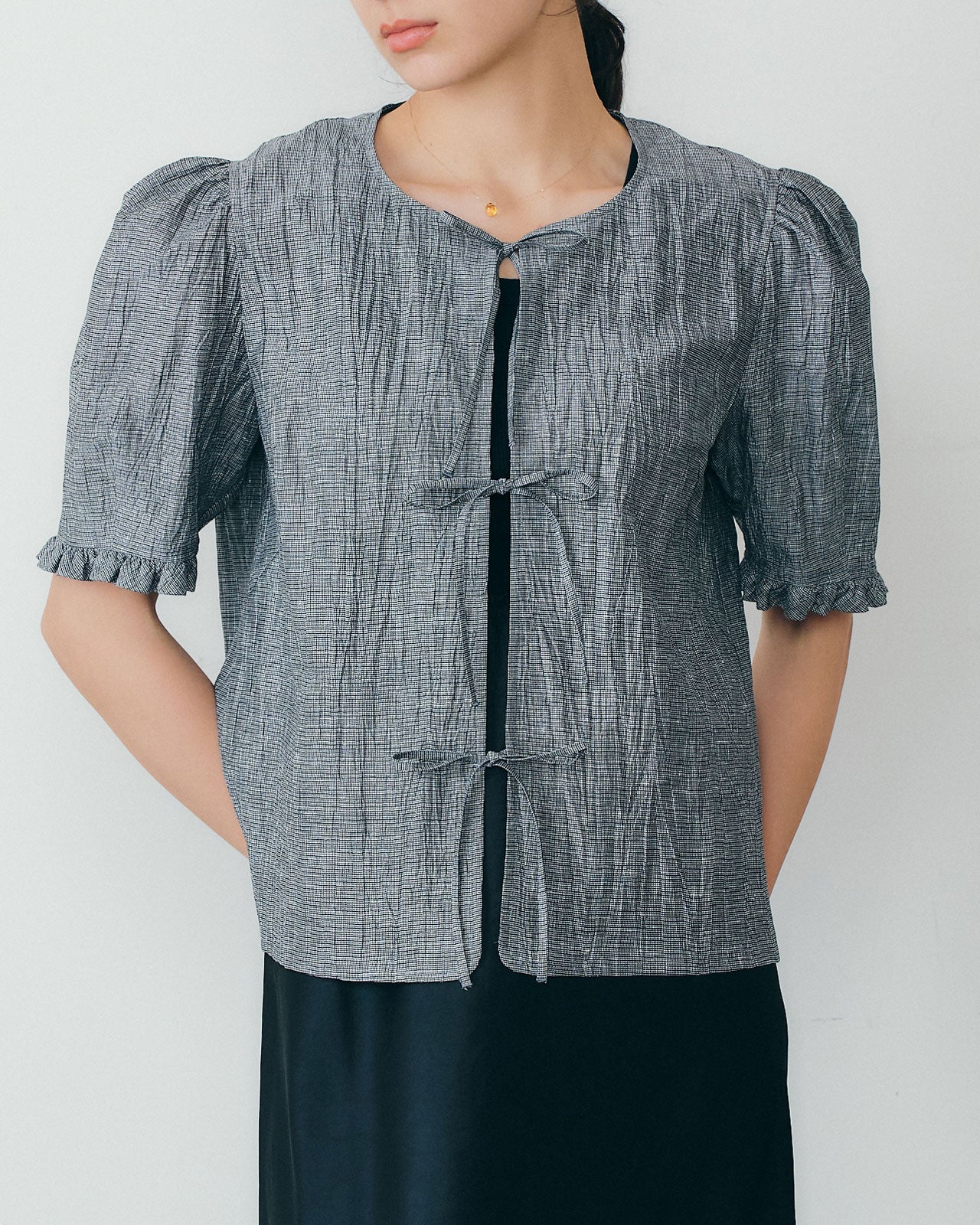 【6月下旬お届け】OPEN RIBBON BLOUSE