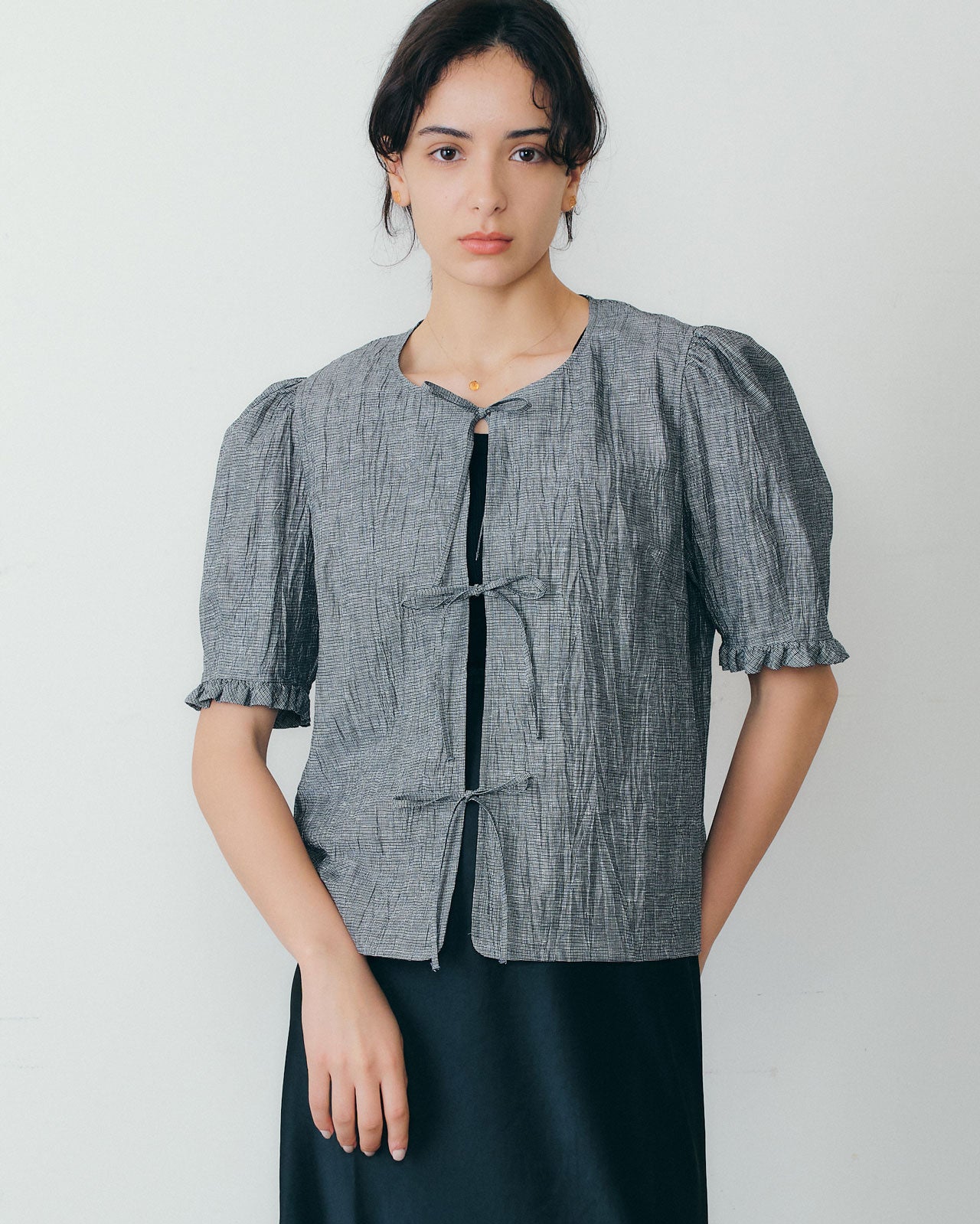 【6月下旬お届け】OPEN RIBBON BLOUSE