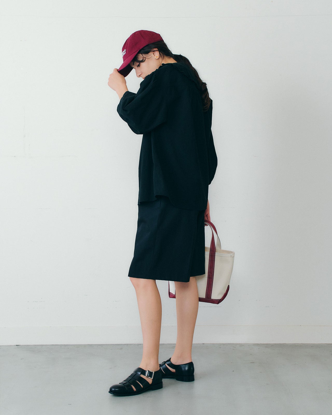 【6月下旬お届け】COTTON FRILLED BLOUSE