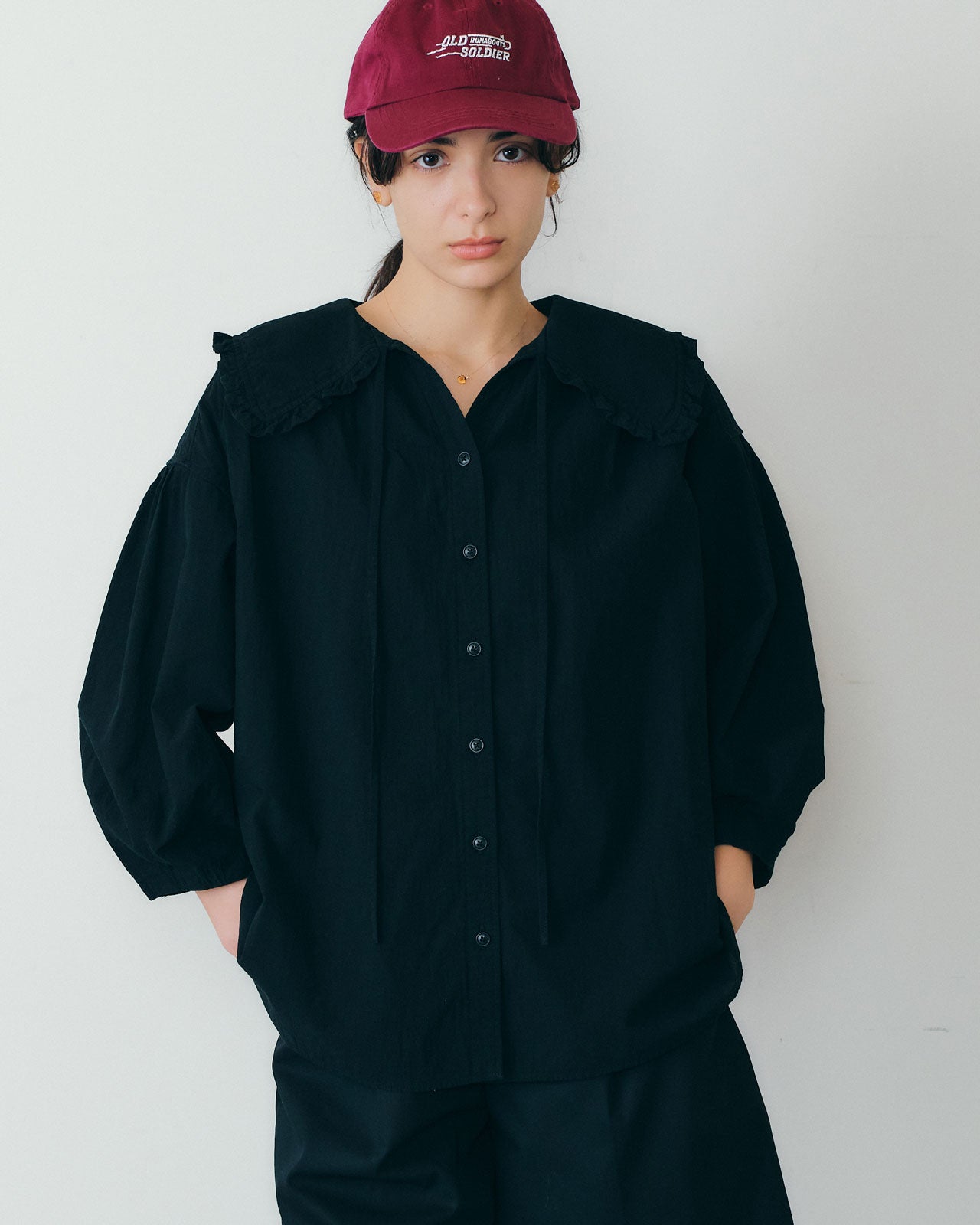 【6月下旬お届け】COTTON FRILLED BLOUSE