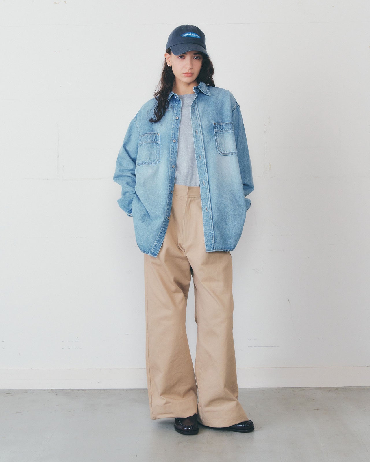 【1月中旬お届け】VINTAGE FADED DENIM SHIRT