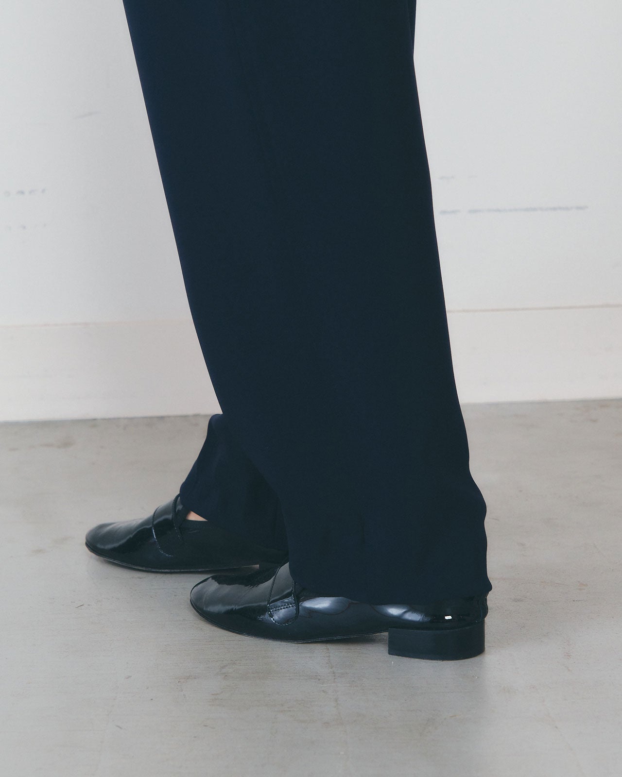 【1月中旬お届け】DOUBLE CLOTH BARREL PANTS