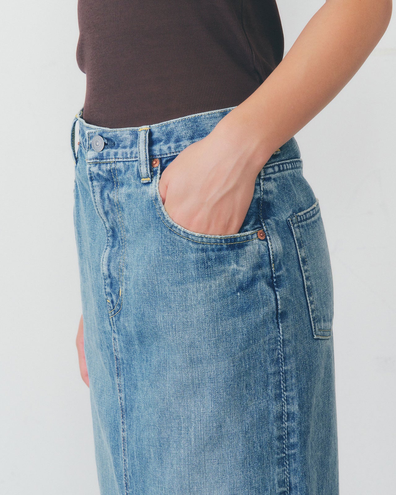 【2月上旬入荷予定】DENIM TIGHT SKIRT