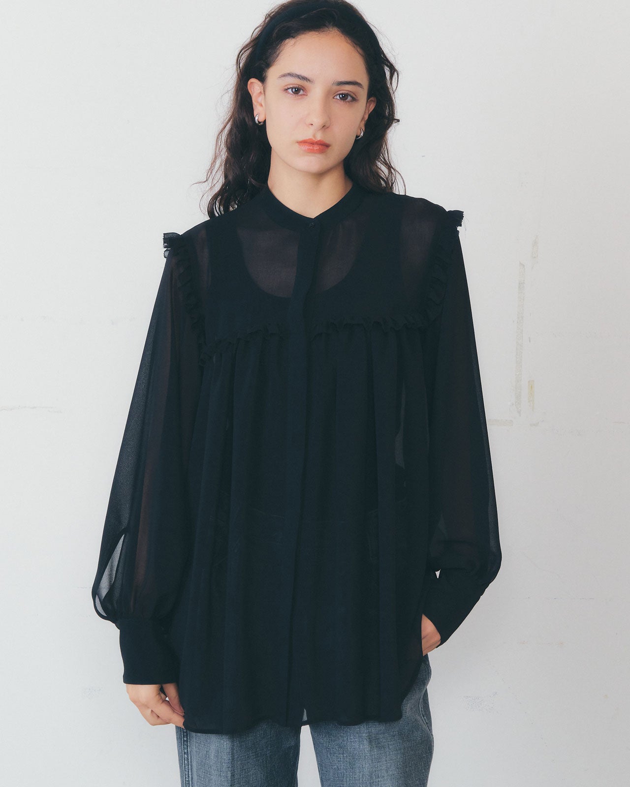 【1月下旬お届け】GEORGETTE RUFFLED BLOUSE