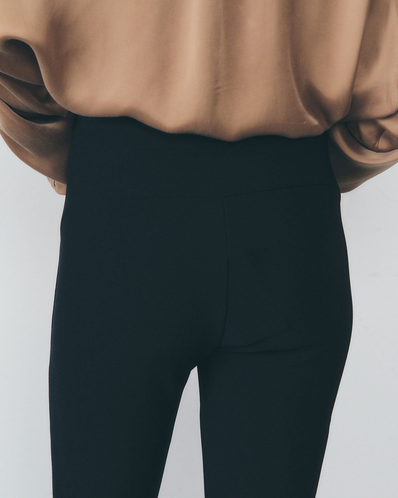 【2月下旬入荷予定】KNIT GEORGETTE SHORT LEGGINGS