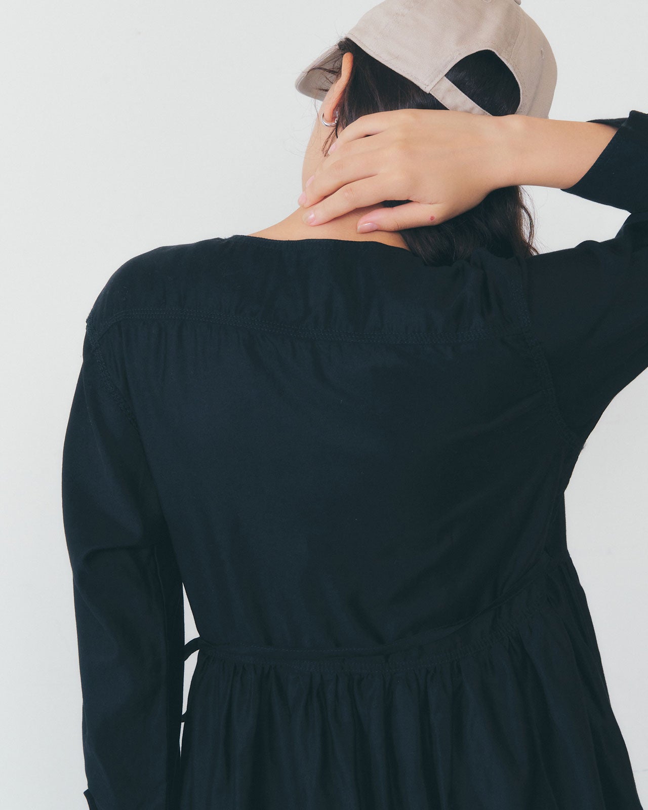 3月中旬お届け】CACHECOEUR DRESS – Shinzone