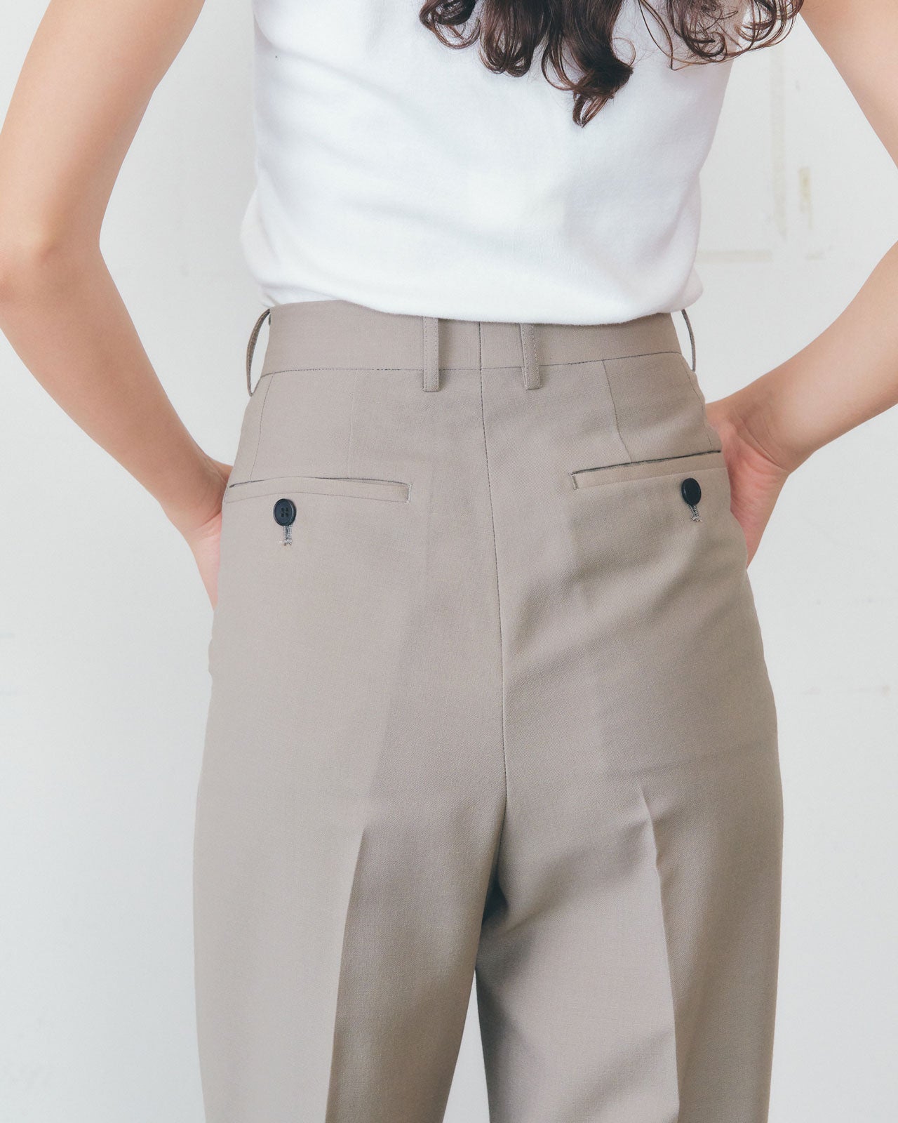 TWO TUCK TROUSERS – Shinzone