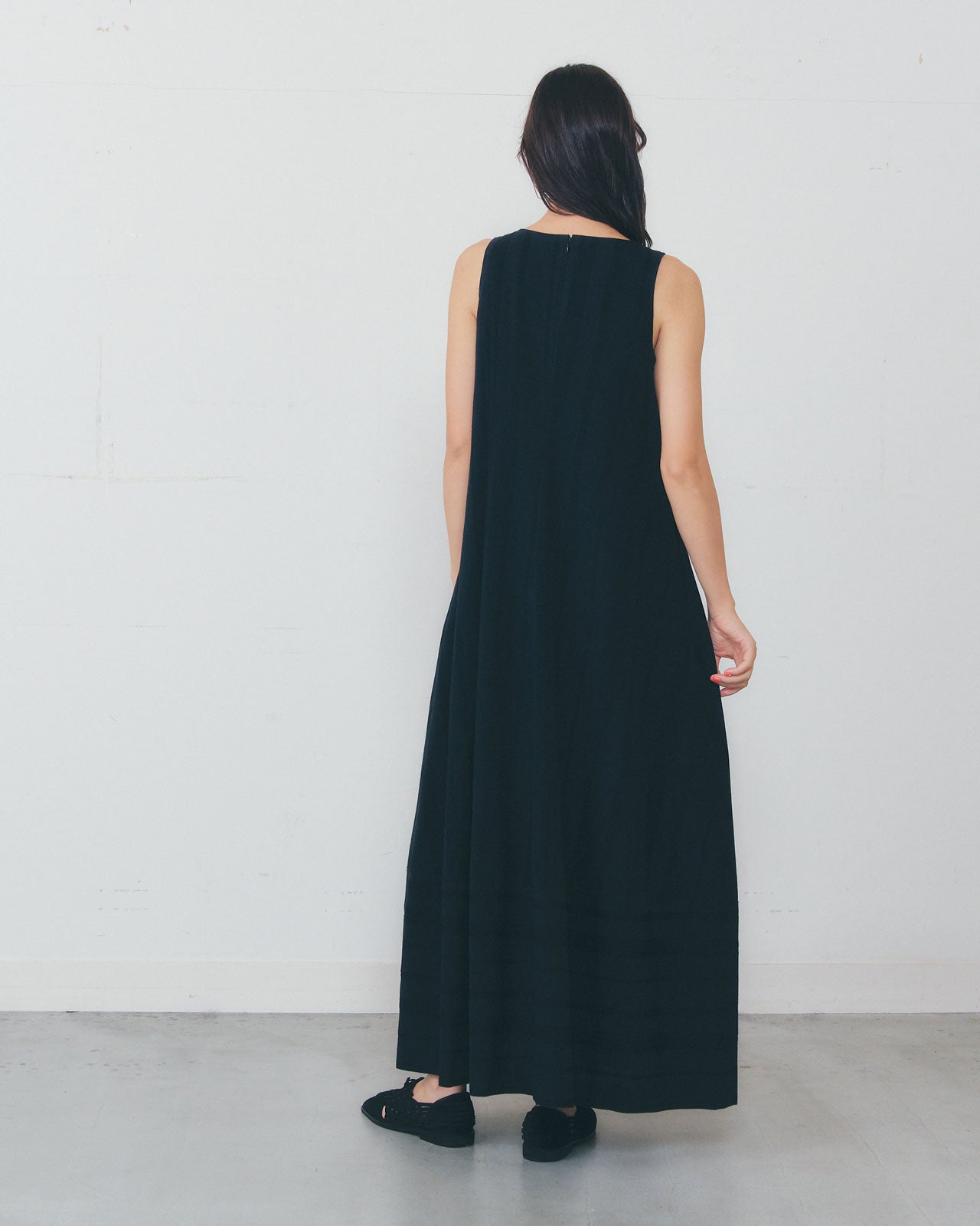 【6月上旬入荷予定】LINEN STRIPED DRESS