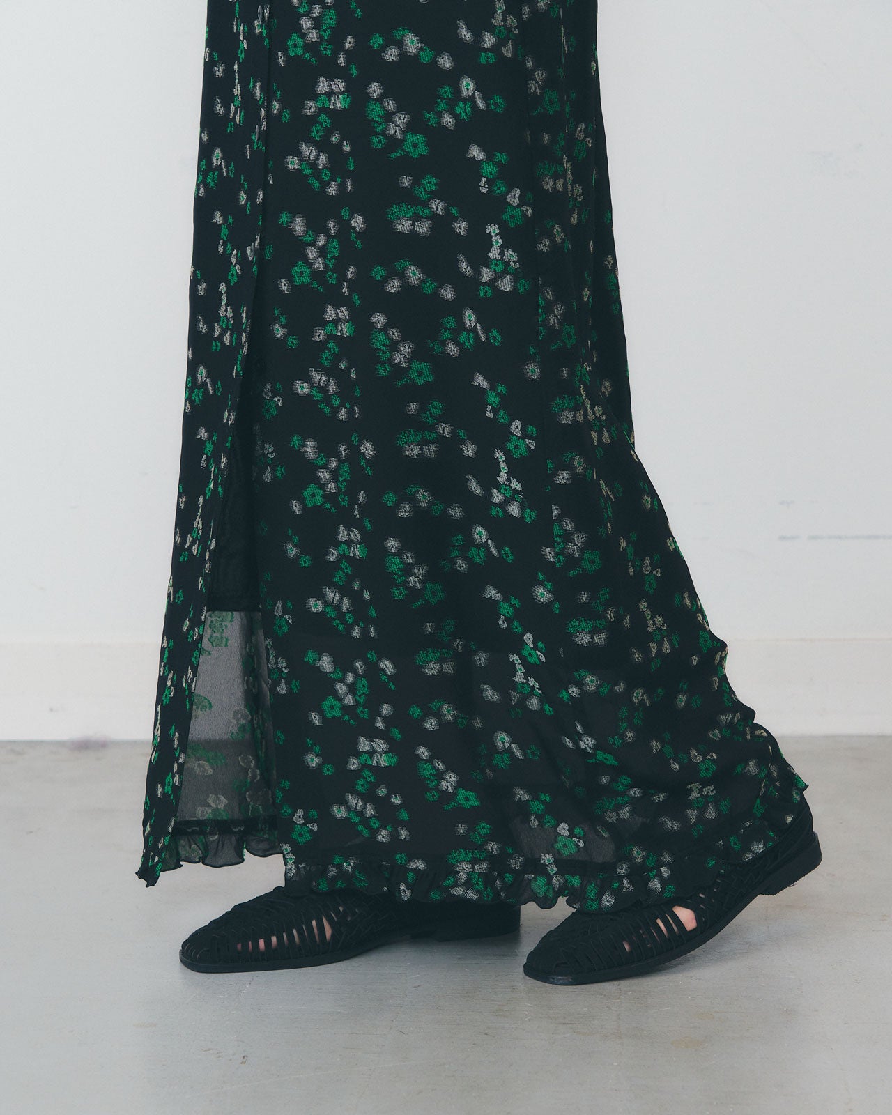 【4月中旬お届け】FLORAL JACQUARD SKIRT