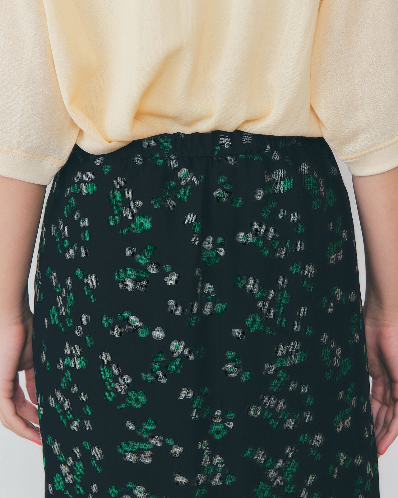 【4月中旬お届け】FLORAL JACQUARD SKIRT
