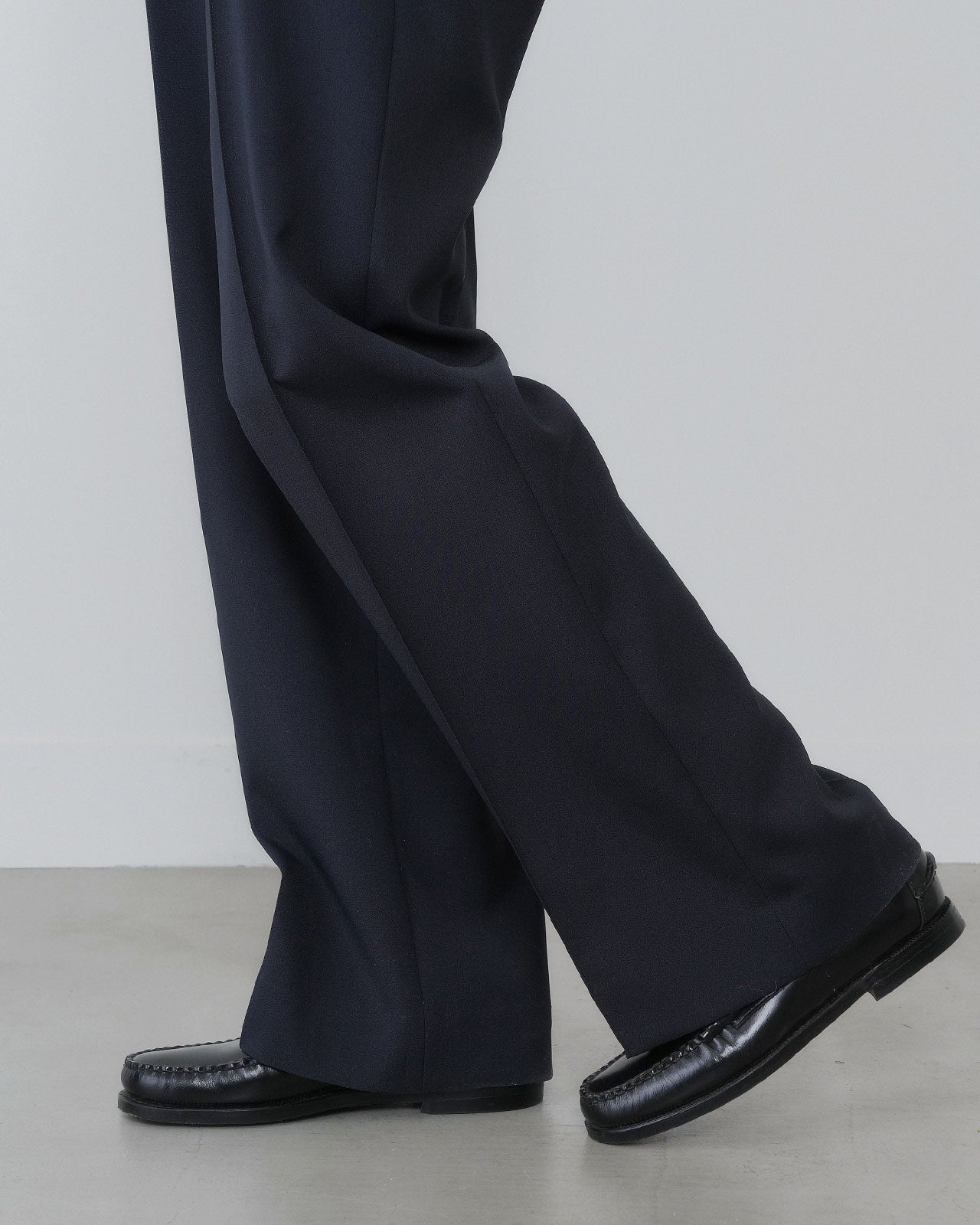 【9月中旬お届け】DOUBLE CLOTH STRAIGHT PANTS