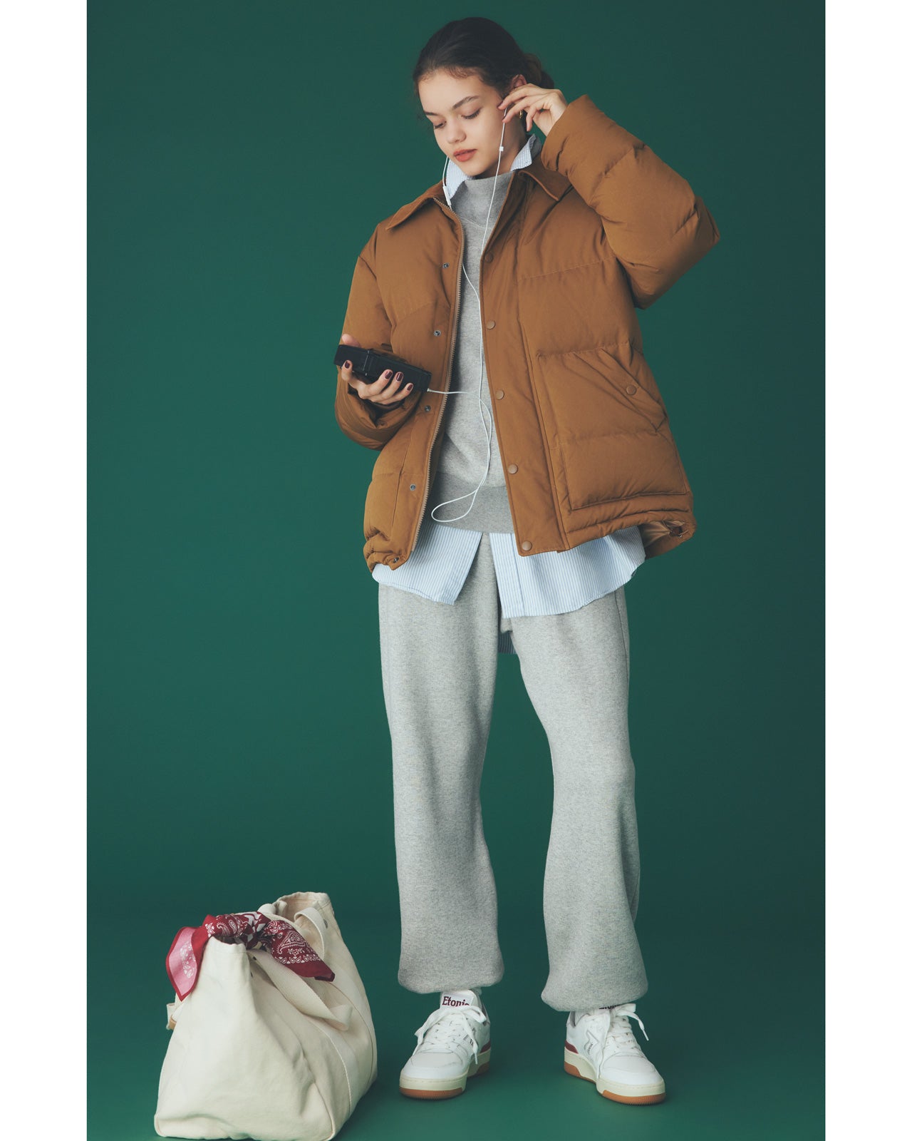 【10月中旬お届け】HIGH NECK COMMON SWEATSHIRT
