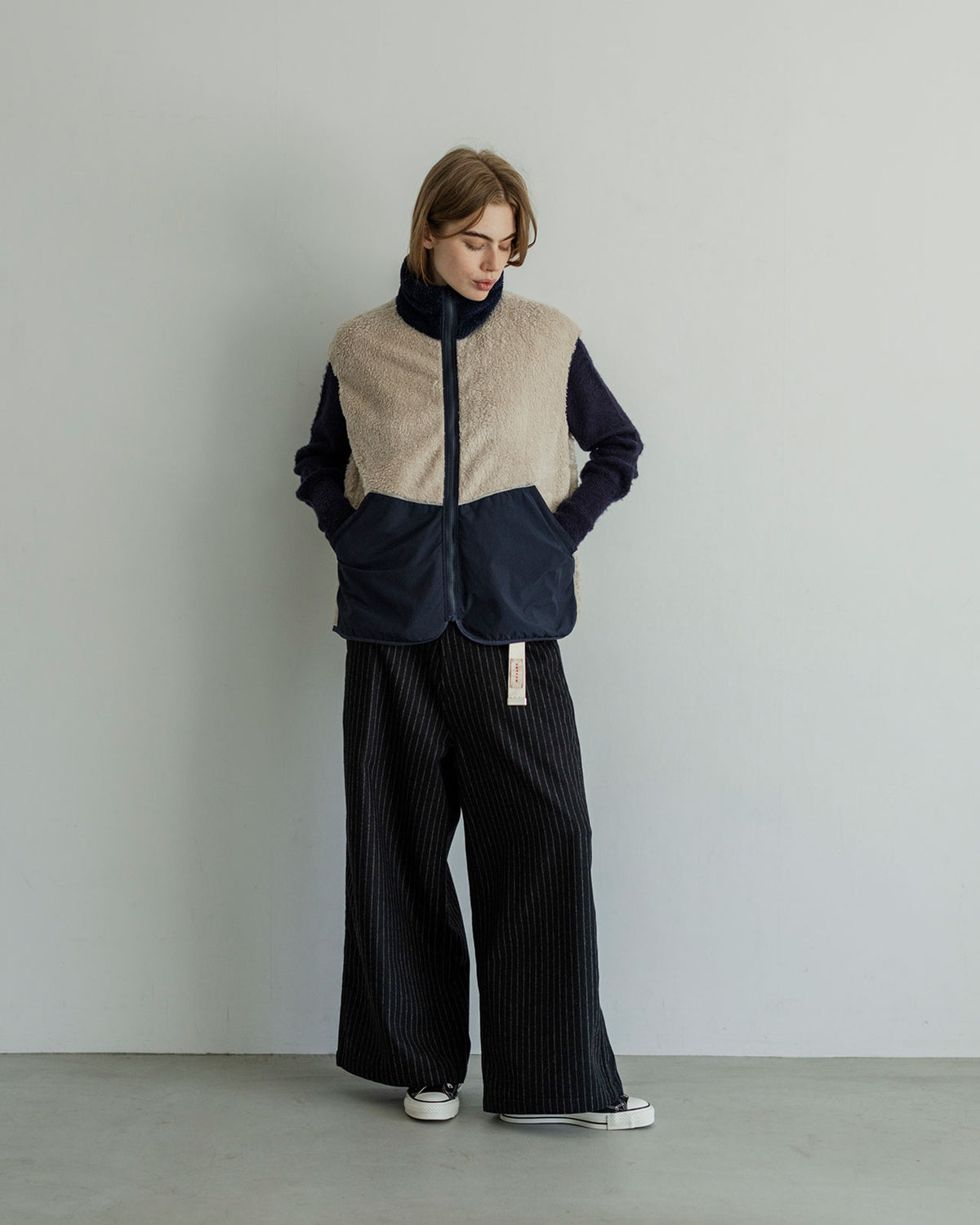 MEYAME PRINT/ SOLID REVERSIBLE FLEECE VEST