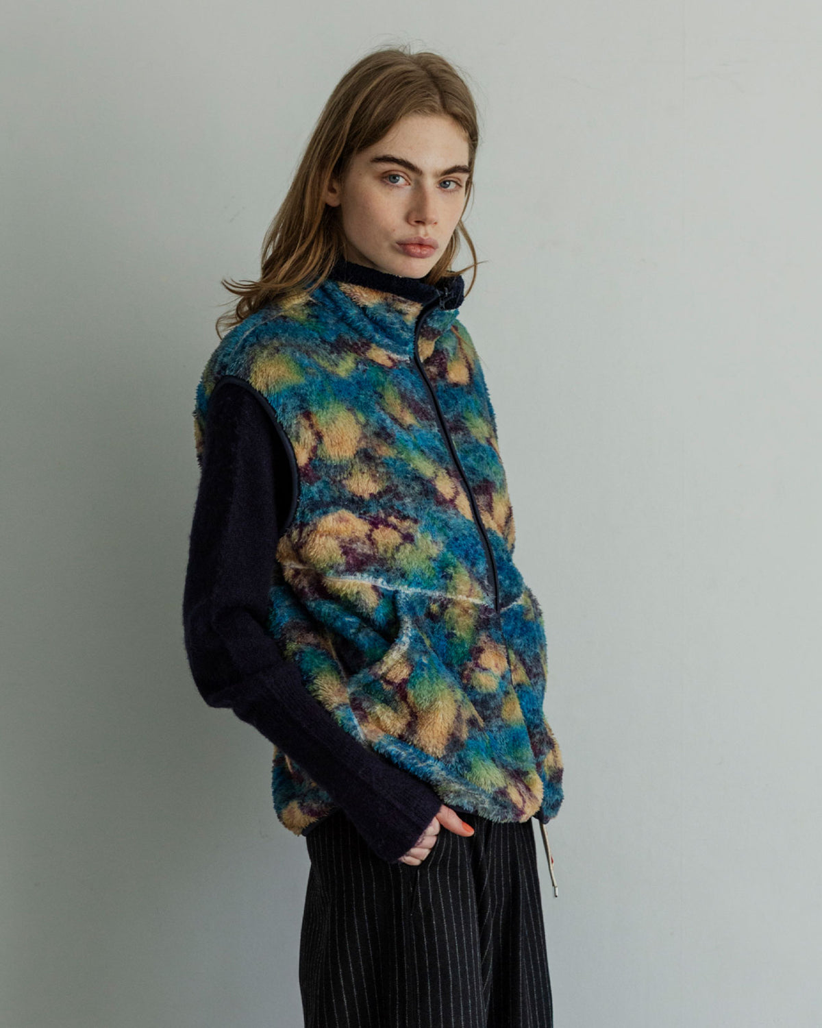 MEYAME PRINT/ SOLID REVERSIBLE FLEECE VEST