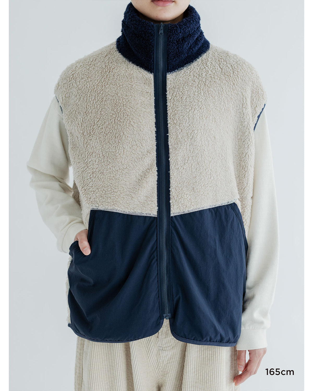 MEYAME PRINT/ SOLID REVERSIBLE FLEECE VEST