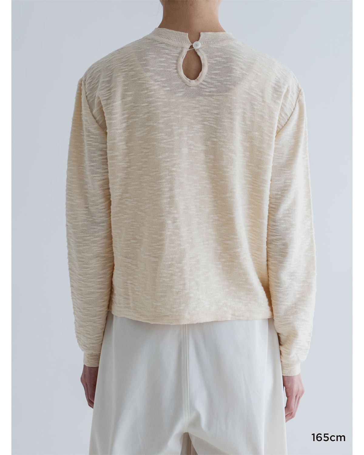 MEYAME BACK TEAR SHAPE KNIT