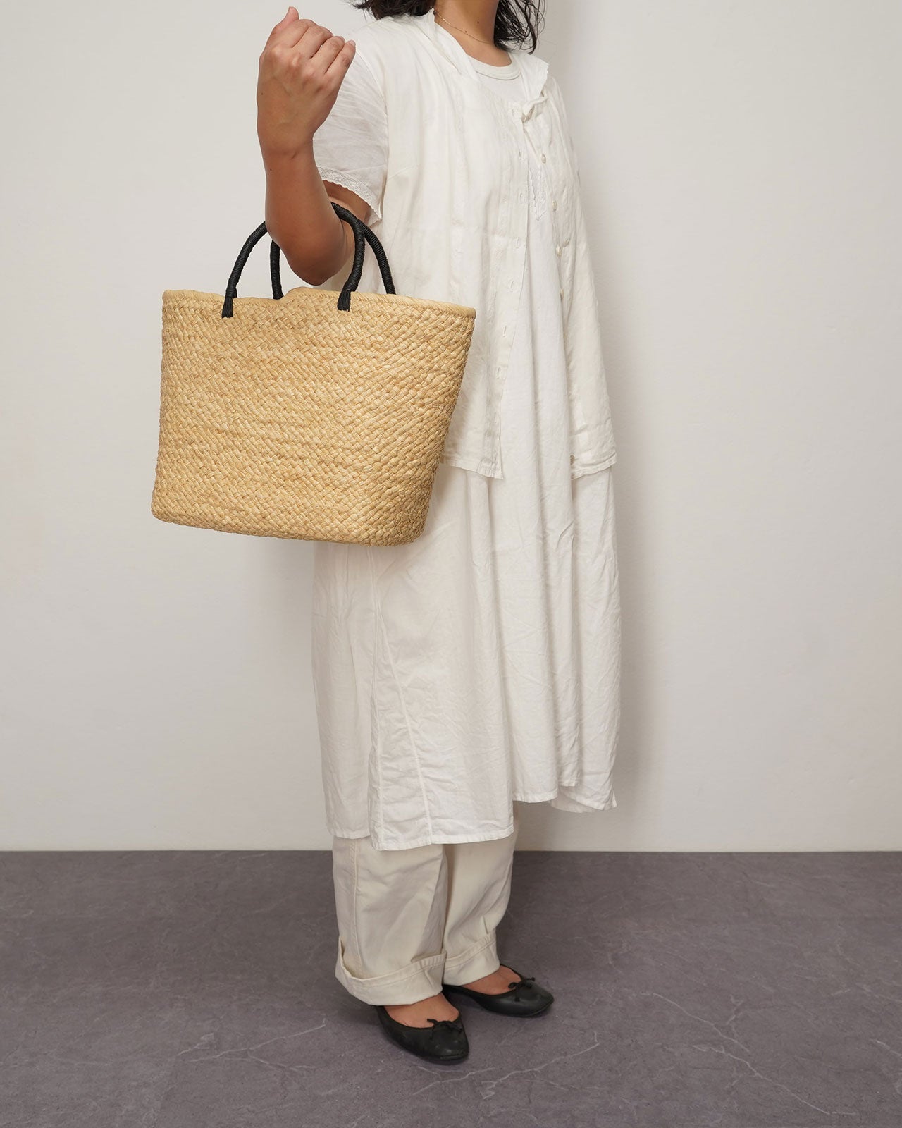 美品　アンピアーナAMPIANA 縦長トートかごバッグ AMPIANA Handle color Marché bag(Msize) – Shinzone