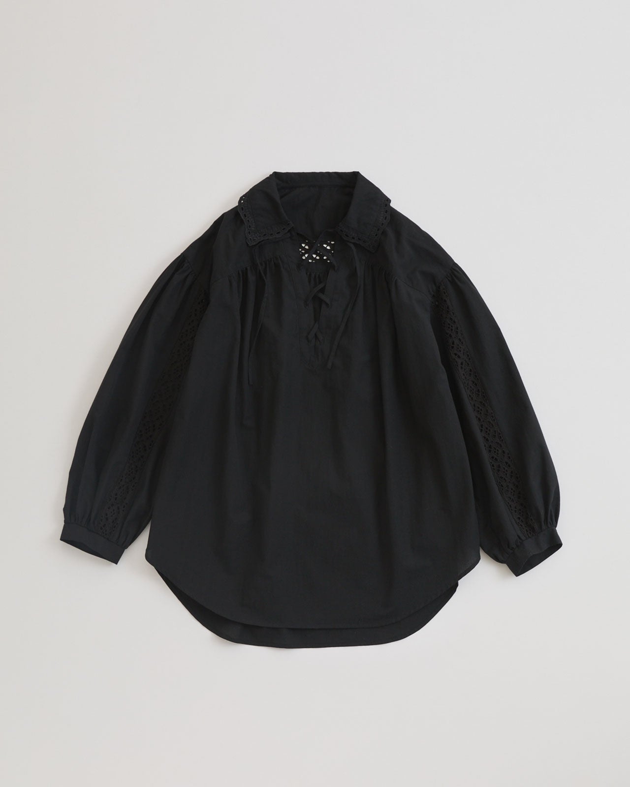 【2月上旬入荷予定】LACE-UP BLOUSE