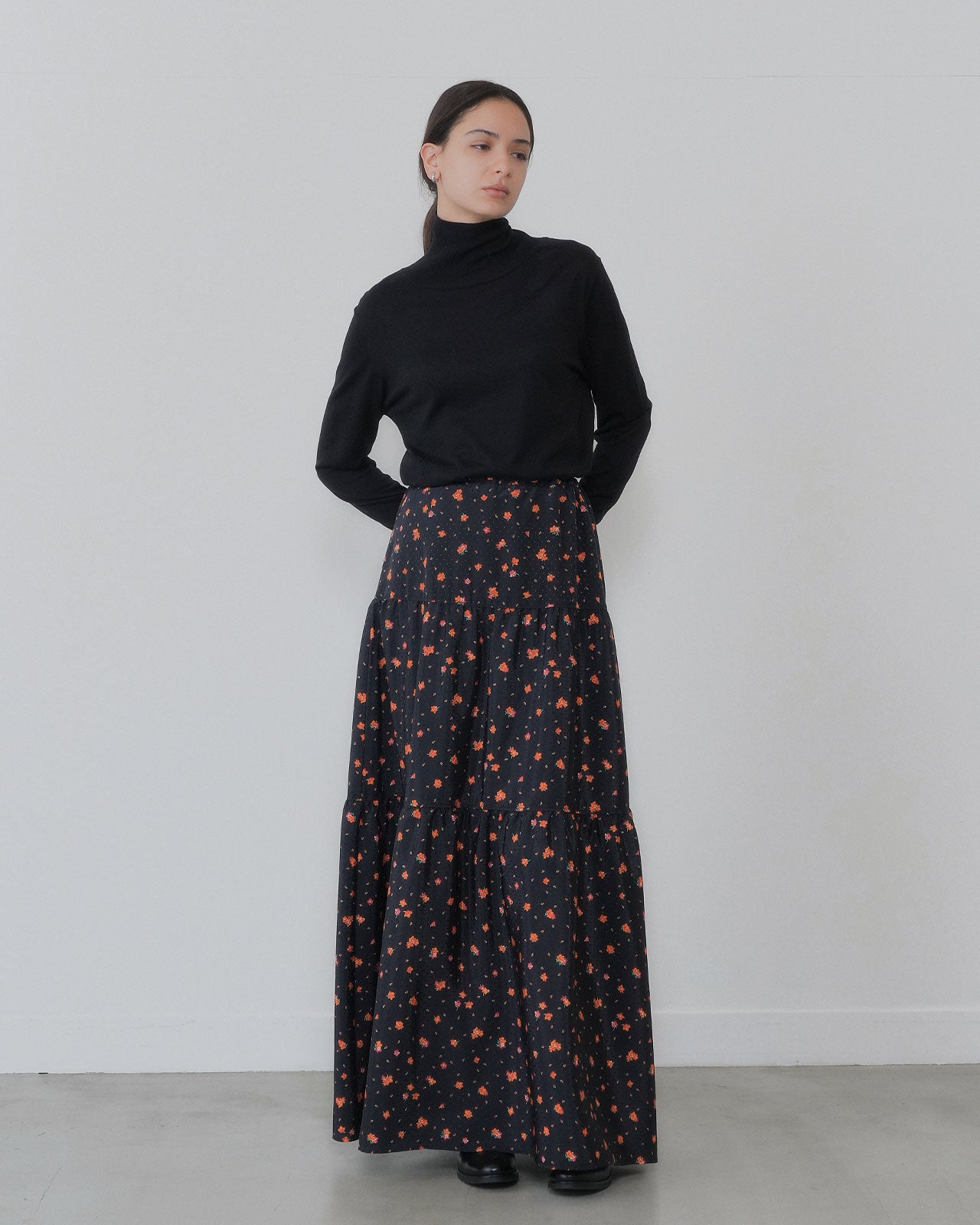 【9月中旬お届け】TINY BLOSSOM PRINTED SKIRT
