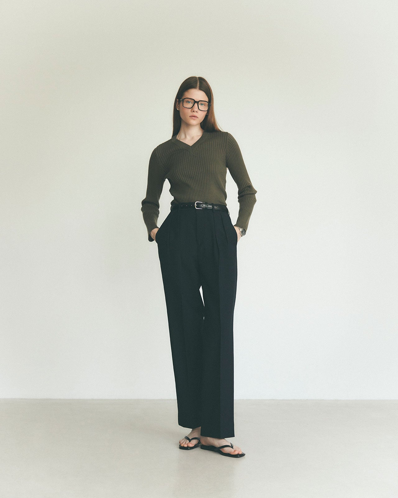 【1月中旬お届け】TWO TUCK TROUSERS