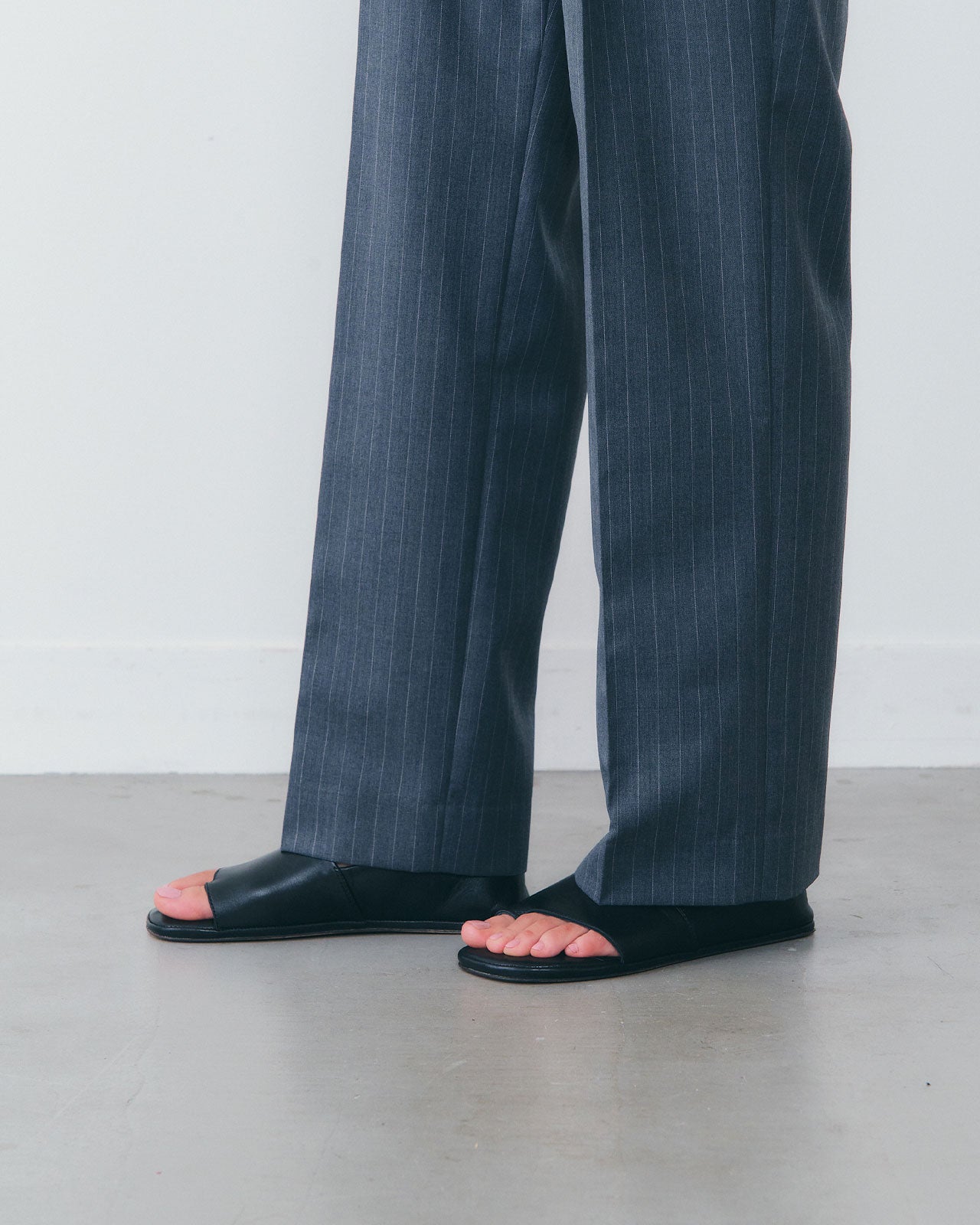 【10月上旬入荷予定】WASHABLE WOOL CHRYSLER PANTS（STRIPE)