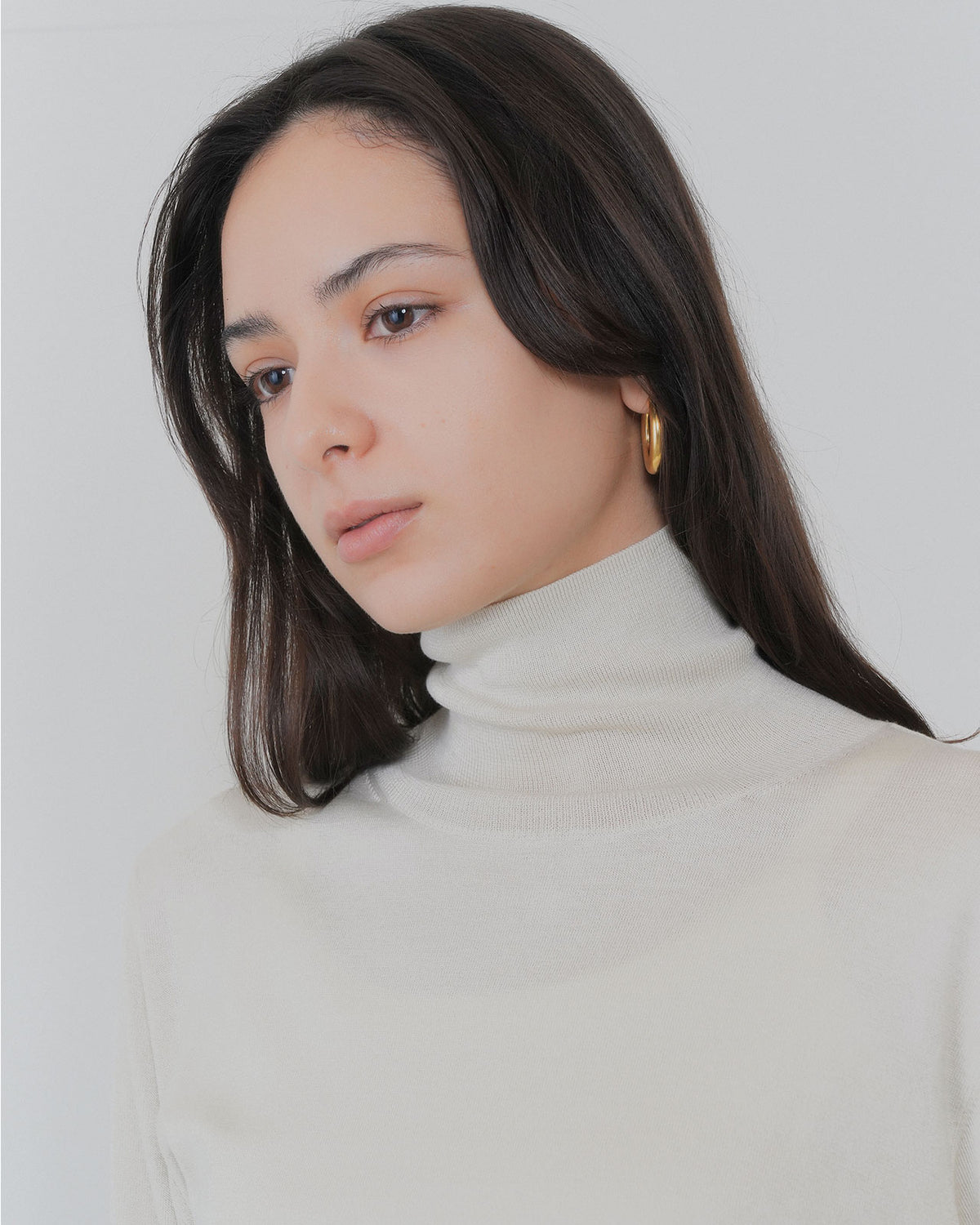 【新色:LIGHT BEIGE】COTTON SILK HIGH NECK KNIT