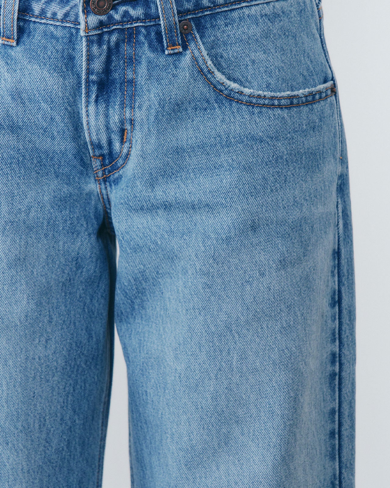 【8月下旬お届け】Levi’s LOW LOOSE DENIM