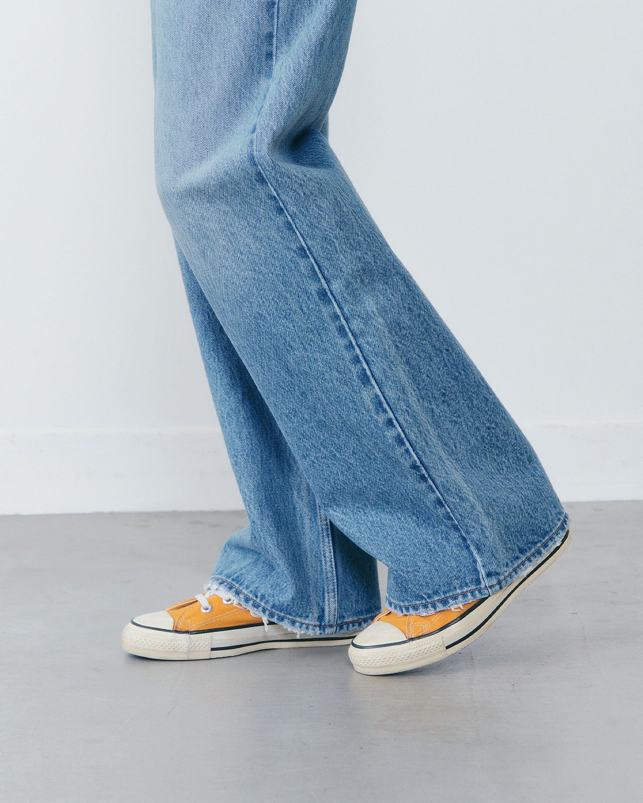 【8月下旬お届け】Levi’s LOW LOOSE DENIM