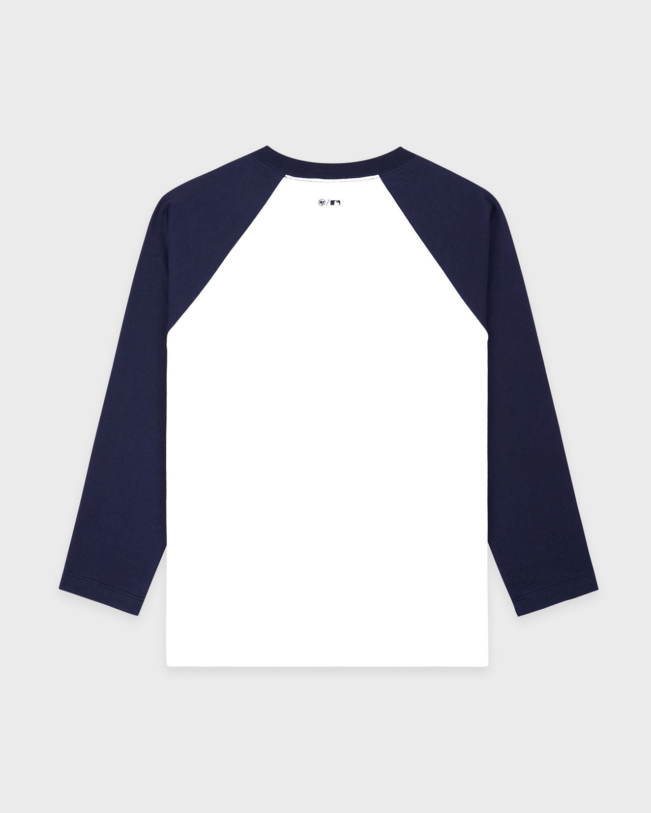 SPORTY&RICH Yankees serif baseball tee