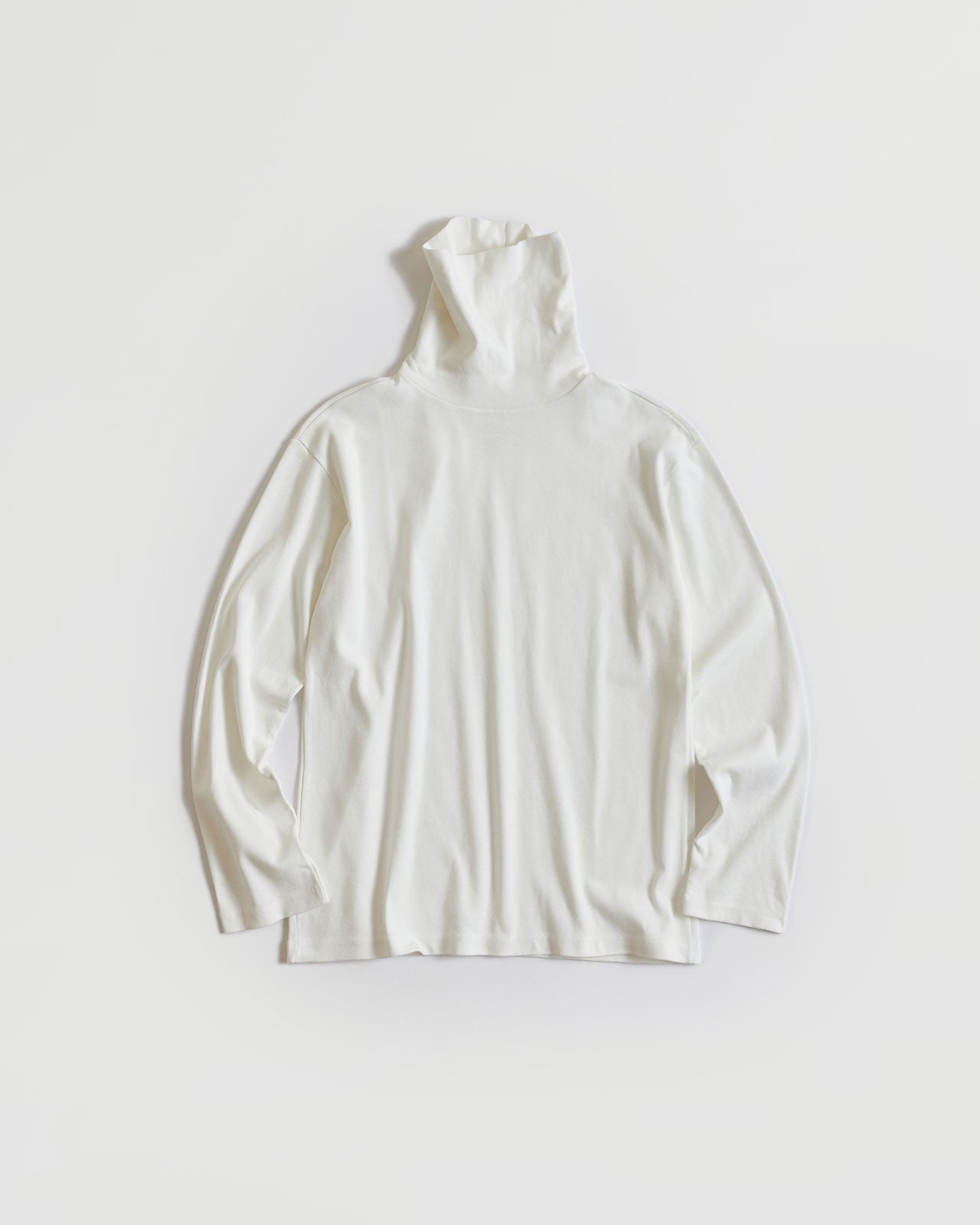 takes. FRAISE HIGHNECK PULLOVER