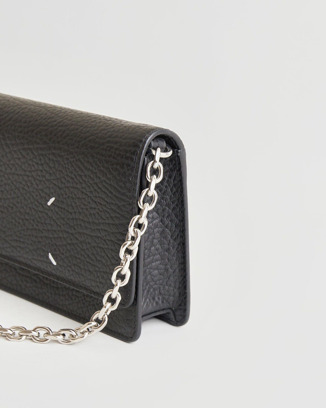 Maison Margiela WALLET ON CHAIN MEDIUMマグネットボタンクロージャー